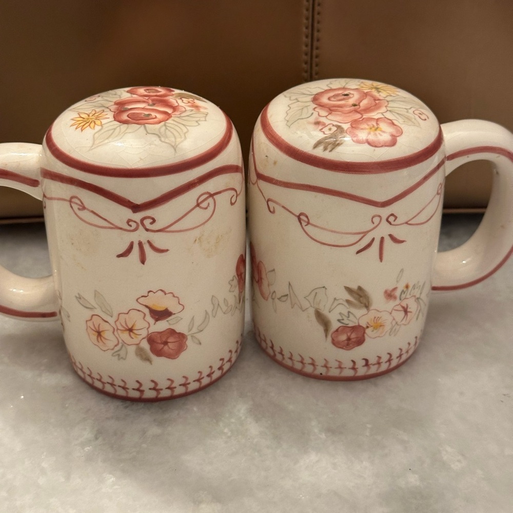 Elegant Pink and Cream Ceramic Salt and Pepper Shaker
